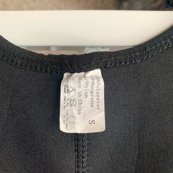 Waist Trainers Various Sizes - Picture 8 of 9